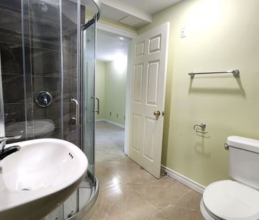 For Lease - 31 Hoptree Avenue, Toronto, Ontario - Photo 2