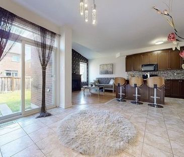 For Lease - 10 Betony Drive, Richmond Hill, Ontario - Photo 5