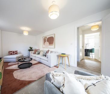 4 bedroom detached house to rent - Photo 1