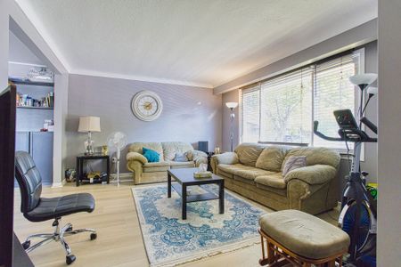 For Lease - 4453 Meadowvale Drive Unit# Main, Niagara Falls, Ontario - Photo 3