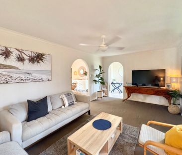 Comfortable, Low-Maintenance Living in Convenient Tewantin - Photo 1