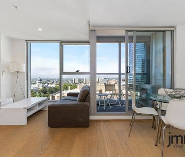 FURNISHED Apartment with Stunning City Views - Photo 1