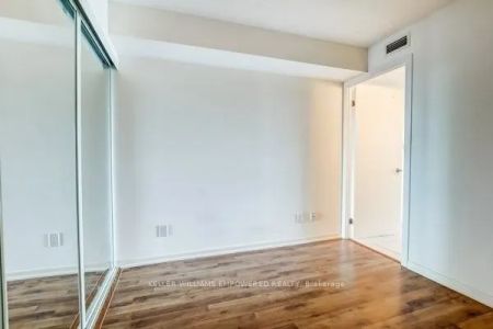 38 Joe Shuster Way #1315 - Photo 3