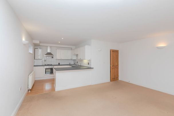 Whitehill Road, Crowborough, TN6 - Photo 1