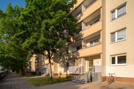 Ruhig gelegene 3-Raum-Wohnung mit Blick ins Grüne (Nur mit WBS!) - Foto 4