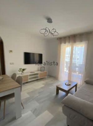 Alquiler de piso en Avenida de la Torre - Photo 1