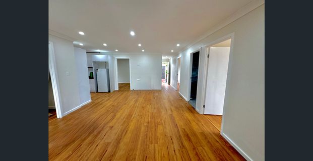 Recently renovated 5-bedroom house in Southport - Photo 1