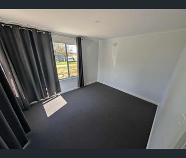 1/306 Adelaide Road, Murray Bridge, SA 5253 - Photo 1