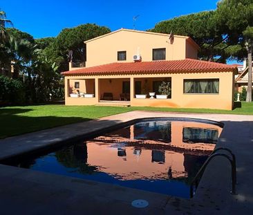 5 bedroom luxury Villa for rent in Castelldefels, Catalonia - Photo 3