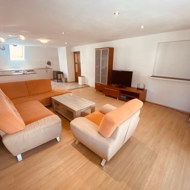 Pronájem bytu 2+kk 80 m² - Фото 1