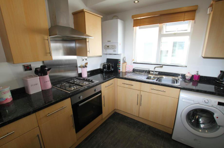 2 bedroom detached bungalow to rent - Photo 3
