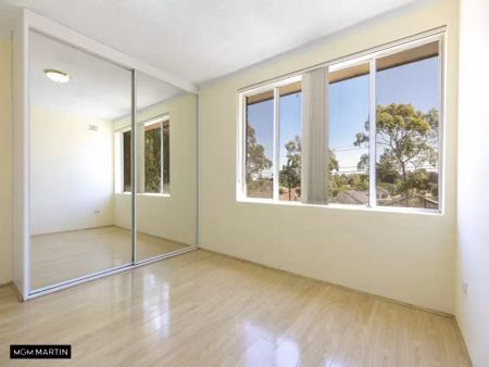 MGM MARTIN - STYLISH 2 BEDROOM APARTMENT ON THE TOP FLOOR - Photo 5