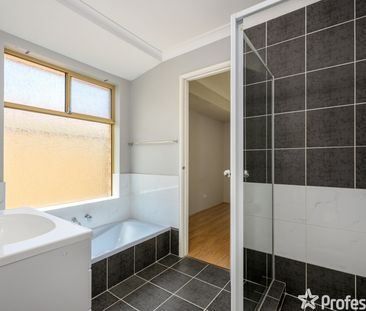 64 Wooramel Way, Cooloongup WA 6168 - Photo 6