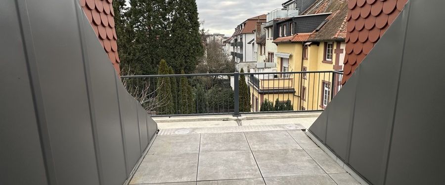 Exklusive 3-Zimmer-Maisonette in Hanau – Kernsaniert und hochwertig ausgestattet! Einbauküche! - Photo 1
