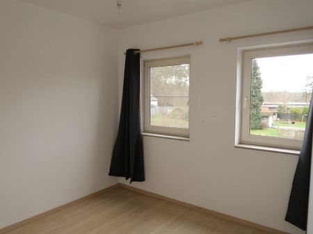 Moderne woning met een laag energieverbruik - Photo 3