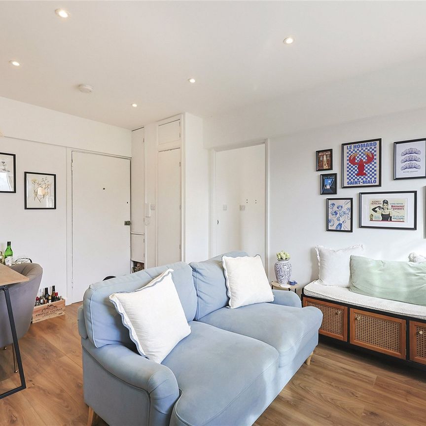 Upper Richmond Road, Putney, SW15 6JE - Photo 1