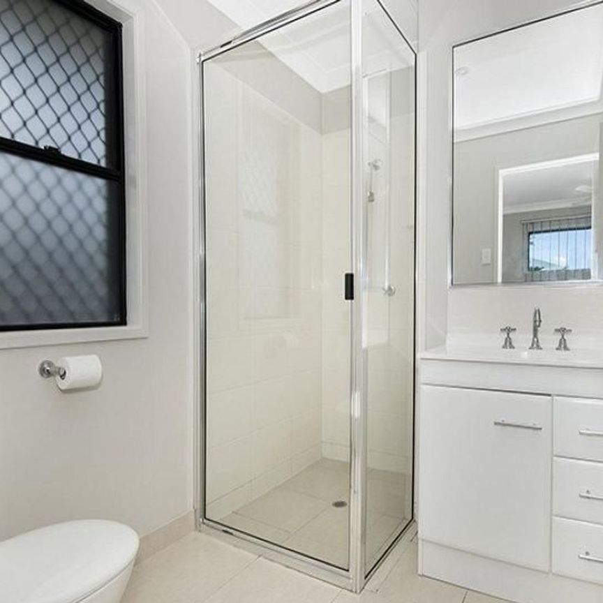 Modern, Low-Maintenance Living - 21 Izaro Circuit, Burdell - Photo 1