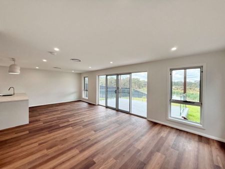 9 Botham Street, Cameron Park - Photo 5