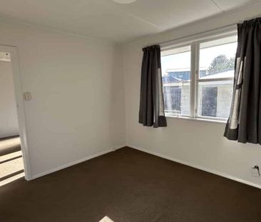 Easy on Erin Street! - Photo 4