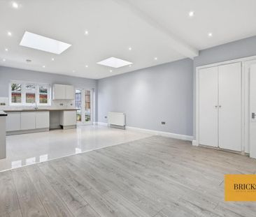 4 bedroom terraced house to rent - Photo 6