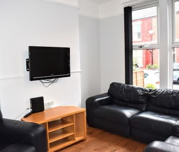 3 bedroom terraced house to rent - Photo 2