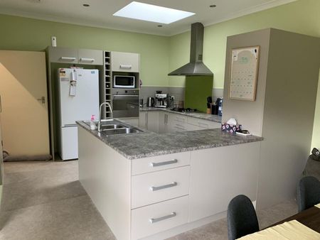 10 William Street Marton - Photo 2