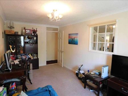 Horse Shoe Close, Hempstead, ME7 - Photo 4