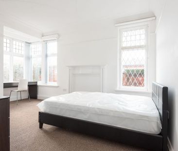 1 bedroom in a house share to rent - Photo 3