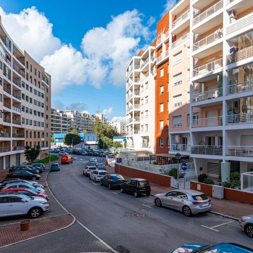 T2 para arrendamento com terraço | Colinas do Cruzeiro, Odivelas - Photo 1