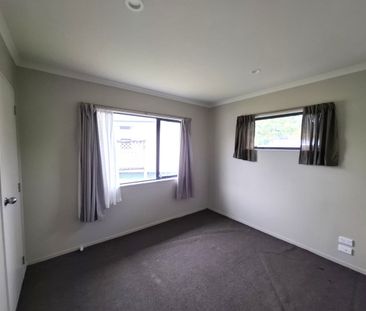 1/39 Rewarewa Road, Te Atatu Peninsula - Photo 1