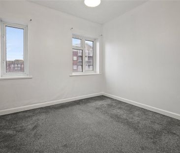 3 bedroom apartment to rent - Photo 1