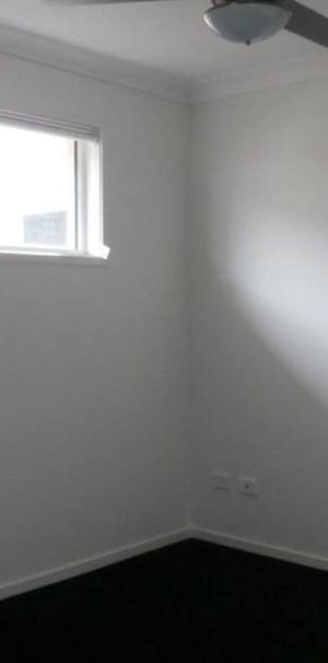 🏡 Modern 2-Bedroom, 2-Bathroom Home in a Quiet Dakabin Location - Photo 1