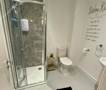 Studio to rent - Photo 2