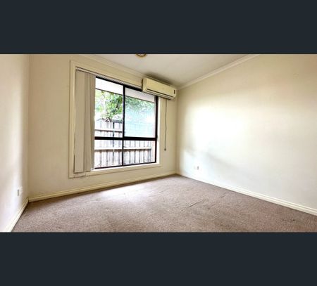 2/3 Sharon Road, Springvale South, Vic 3172 - Photo 5