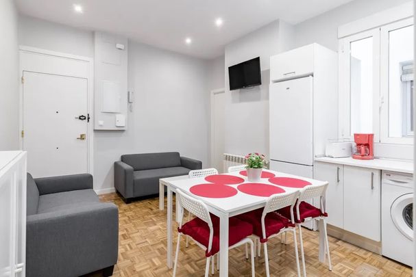 Calle de Andrés Mellado, Madrid, Community of Madrid 28015 - Photo 1