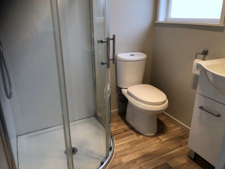 488 Hillsborough Road - Photo 4