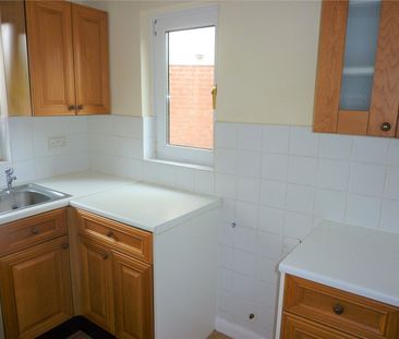 Macauley Close, Honiton, Devon, EX14 - Photo 2