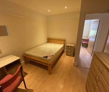 6 bedroom house to rent - Photo 5