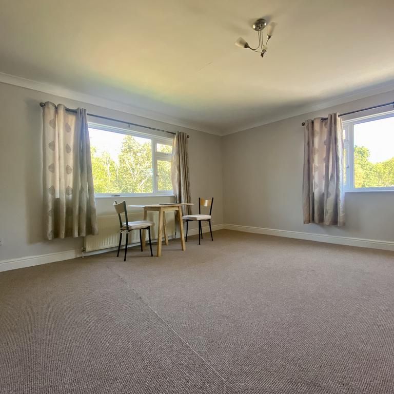 4 bedroom detached house to rent - Photo 1