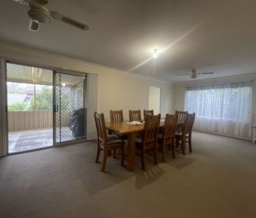 4 Tree Tops Place, Valley Heights - Photo 6