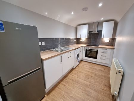 2 Bed Student Accommodation - Photo 3