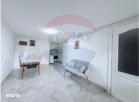 Apartament Spațios în Zona Centrală - Fotografie 5