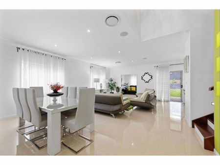 High-Quality Modern Home - Photo 2