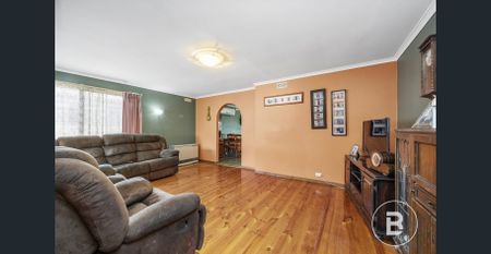 WELL KEPT FOUR BEDROOM HOME IN GREAT LOCATION - Photo 2