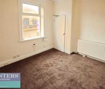 3 bedroom end of terrace house to rent - Photo 1