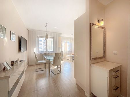 Garderoba | Balkon | Blisko metra Imielin - Фото 4