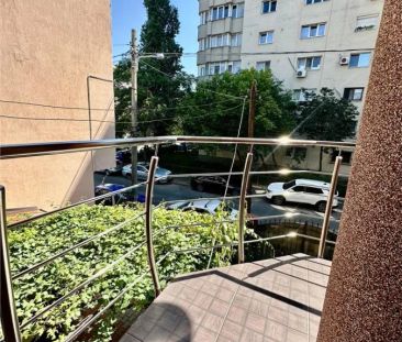 Vitan Mall, Mihai Bravu, Dristor metrou P+2, pentru birouri/locuit - Photo 3