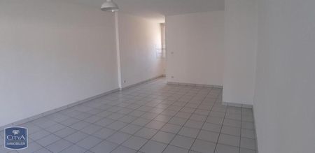 Location Appartement 2 pièces 50m² BEAUNE LES MINES 87280 - Photo 4