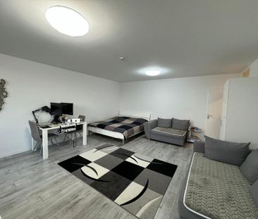 Moderne 1-Zimmer Wohnung mit Balkon im 5. OG in Köln-Weiden - Photo 2