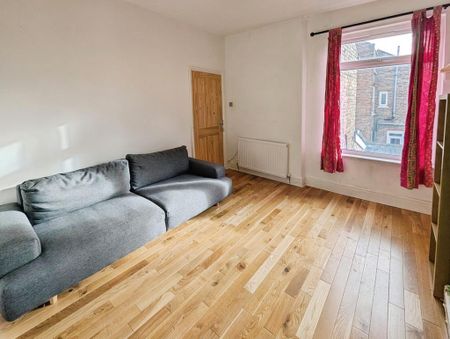 4 bedroom house to rent - Photo 2